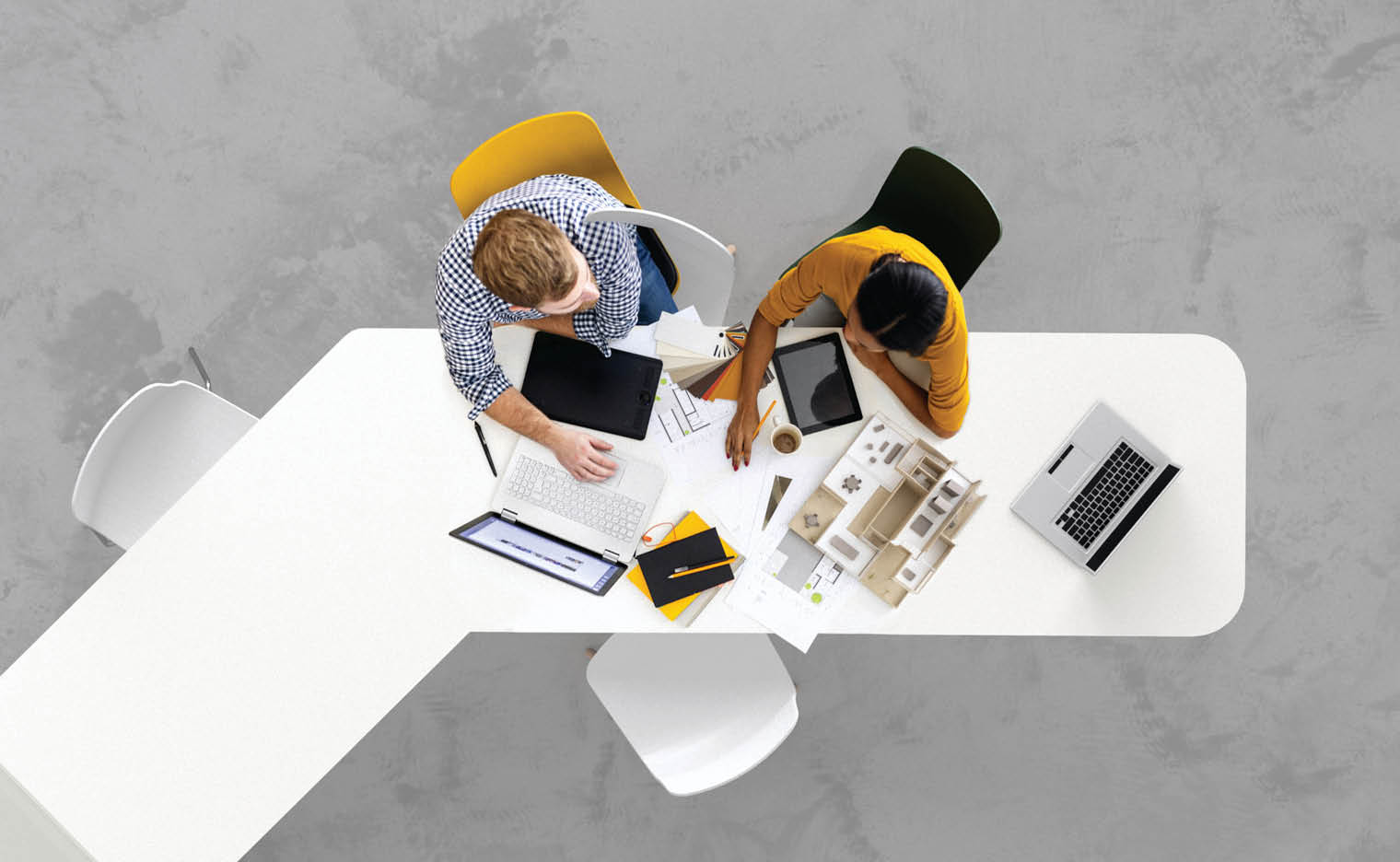 birdseye view of people having a meeting